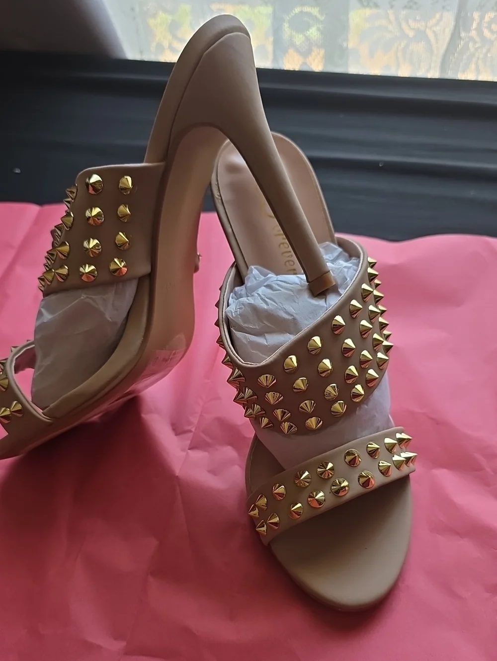 Forever Link Lilli-44 Studded Strappy Heels Tan US 9 NWT